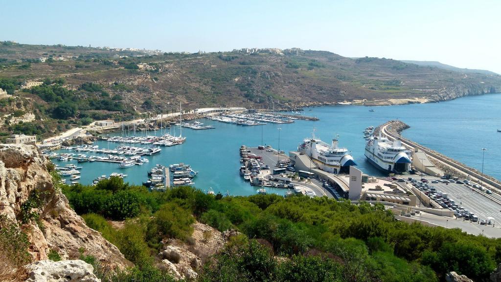 Fort Chambray Apartment Għajnsielem 객실 사진